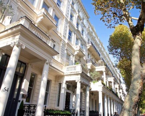 54 Queen’s Gate Hotel