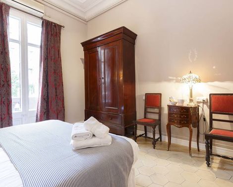 AinB Bed & Breakfast Via Laietana-1