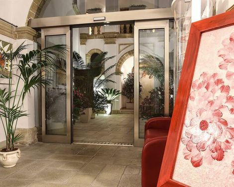 Al Pescatore Hotel & Restaurant
