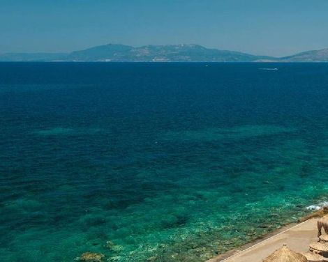 Le Bleu Hotel & Resort