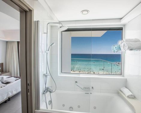 Vassos Nissi Plage Hotel