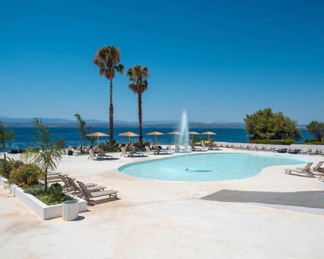 Elion Seaside Resort