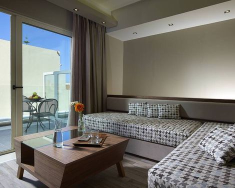 Elotis Suites