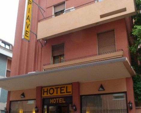 Camelia Rooms