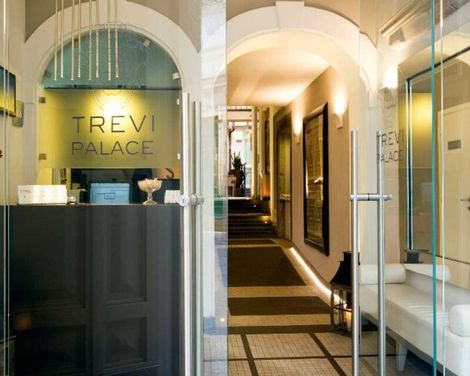 Trevi Palace Luxury Inn-2