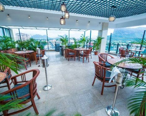 Palms Hotel