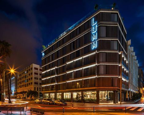 Hotel LIVVO Lumm