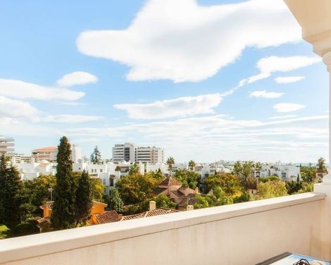 Guadalpin Suites-2