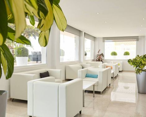 Hotel Las Arenas Affiliated by Meliá