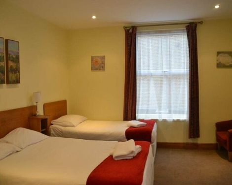 Hotel 65-3