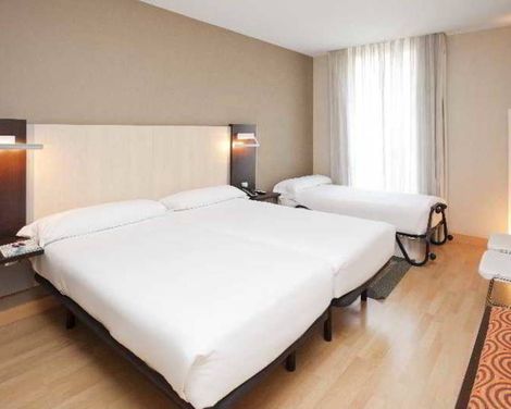 Hotel ILUNION Auditori-0
