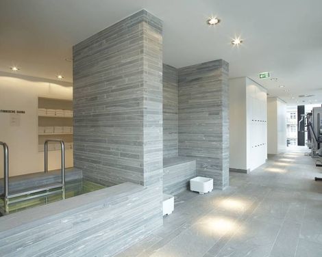 Empire Riverside-2