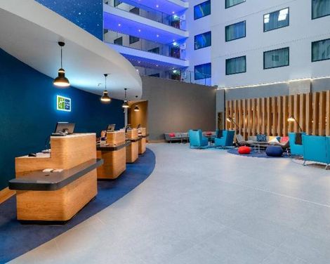 Holiday Inn Express London Heathrow T4