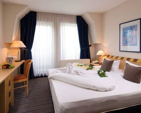 ACHAT Hotel Dresden Elbufer-0
