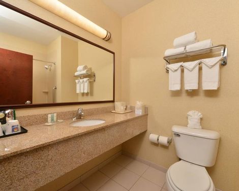 Comfort Inn & Suites Las Vegas - Nellis-2