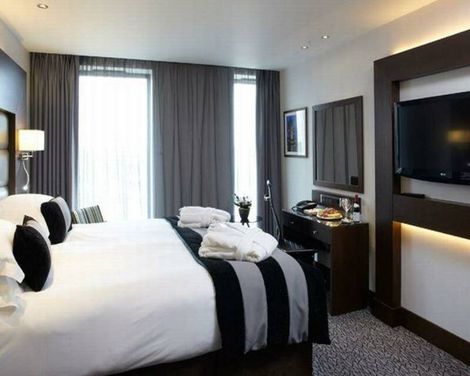 Park Grand London Heathrow-3