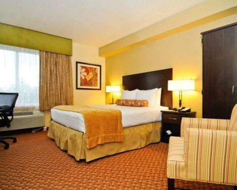 Spark by Hilton Orlando near SeaWorld