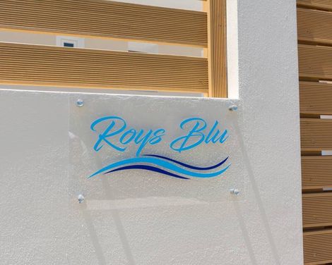 Roys Blu Studios & Apartments