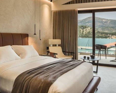 Canale Hotel & Suites