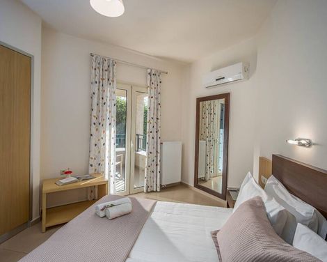 Your Memories Aparthotel by Estia-0