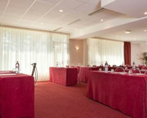 Hôtel Forest Hill Meudon-Vélizy-0