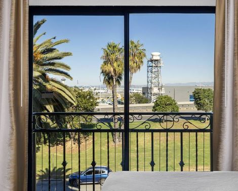 Embassy Suites by Hilton Los Angeles International Airport South-0
