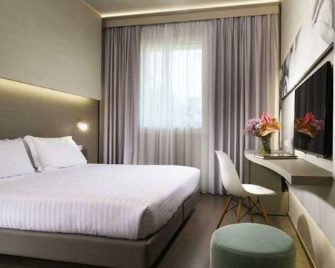 Glance Hotel-0