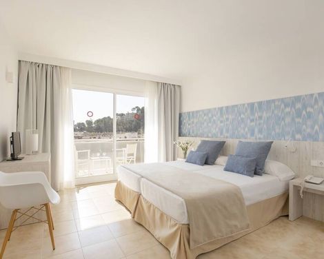 Tora Hotel inkl. Mietwagen