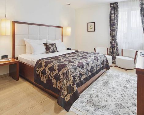 Marmont Heritage Hotel