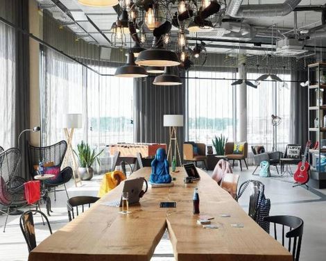 Moxy Cologne Bonn Airport