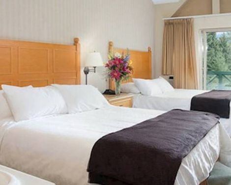 Pinnacle Hotel Whistler Village