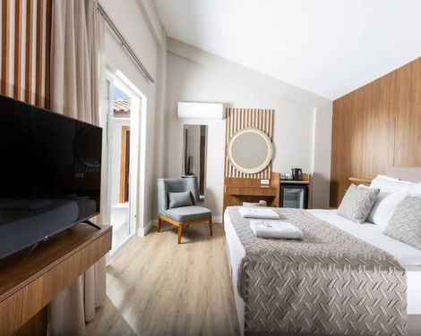 Unique Residence Hotel Golf & Spa