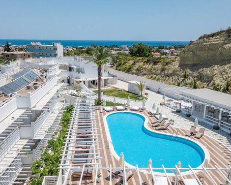 Aloe Hotel