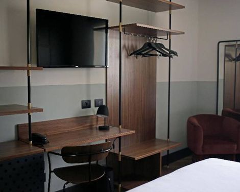 Club House Hotel