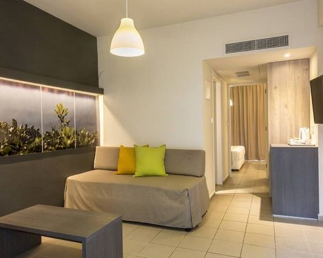Mayfair Gardens