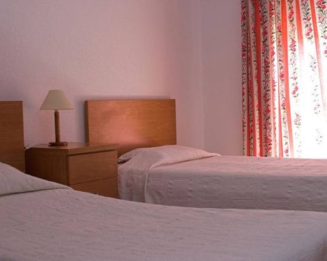 Apartamentos Castelos da Rocha-0