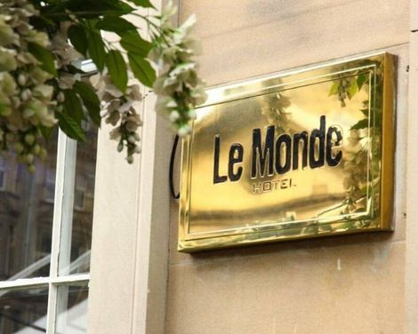 Le Monde-1