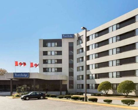 Travelodge by Wyndham Toronto East-0