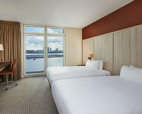 DoubleTree by Hilton Hotel London ExCel-3