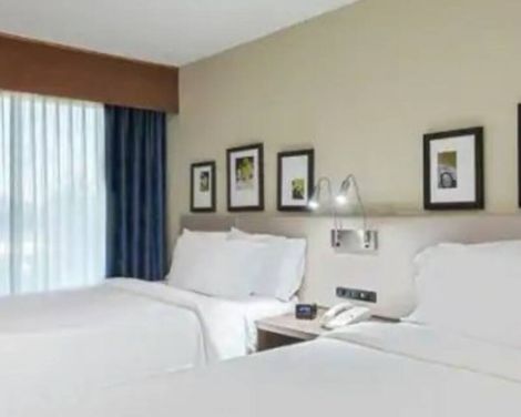 Hilton Garden Inn Westbury-1