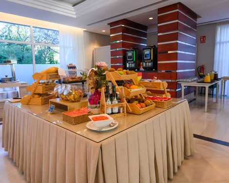 Monarque Sultán Aparthotel