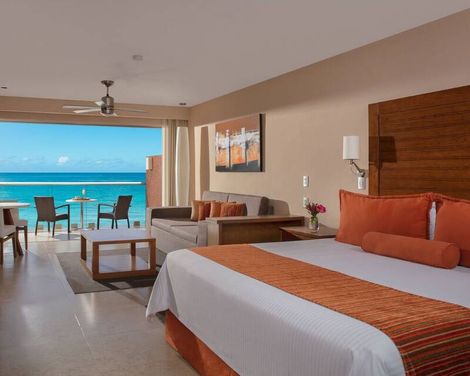 Secrets Aura Cozumel