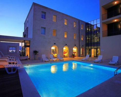 Hotel Lipa-1