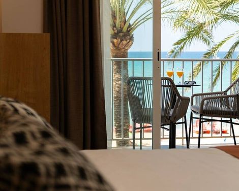 FERGUS Style Palma Beach-2