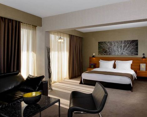 Lucy Hotel