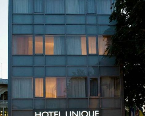 Hotel Unique