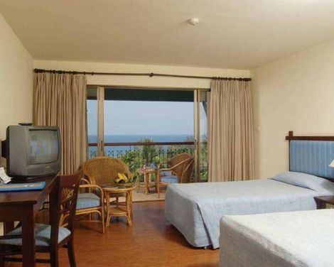 Peach Hill Resort & Spa-3