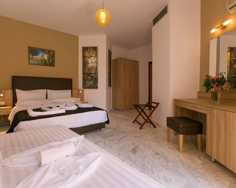 Elotia Hotel