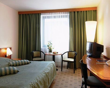 Hotel Expo-3