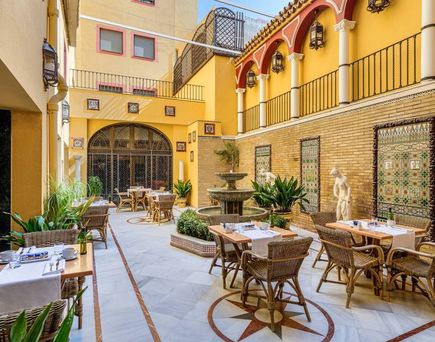 H10 Corregidor Boutique Hotel